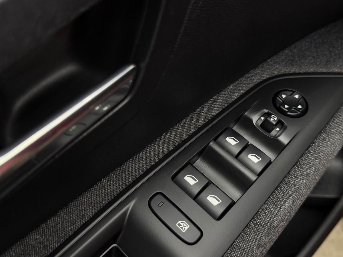 peugeot-3008-2021-diesel-1499cc