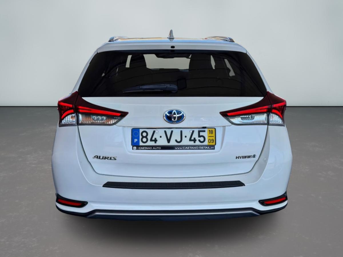 toyota-auris-touring-sports-2018-hibrido-a-gasolina-1798cc