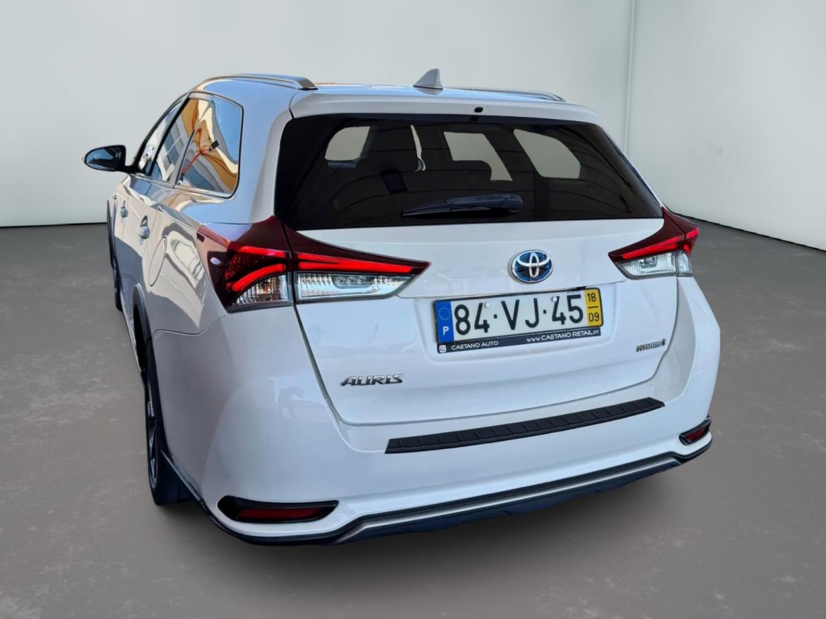 toyota-auris-touring-sports-2018-hibrido-a-gasolina-1798cc