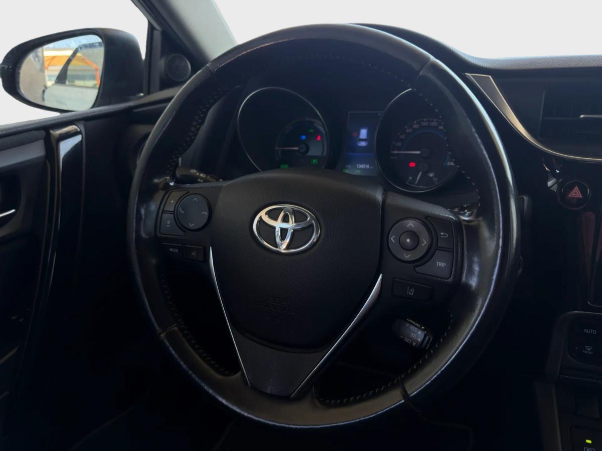 toyota-auris-touring-sports-2018-hibrido-a-gasolina-1798cc