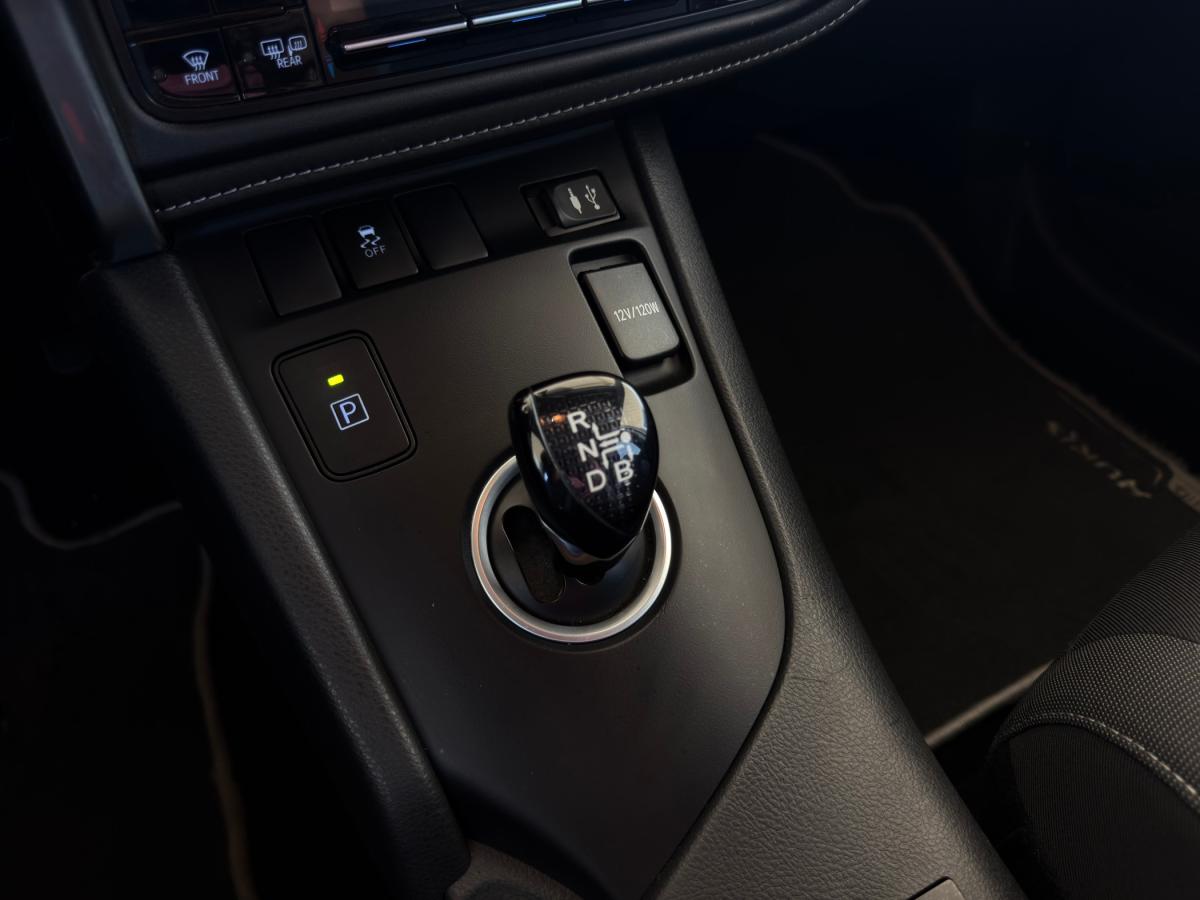 toyota-auris-touring-sports-2018-hibrido-a-gasolina-1798cc