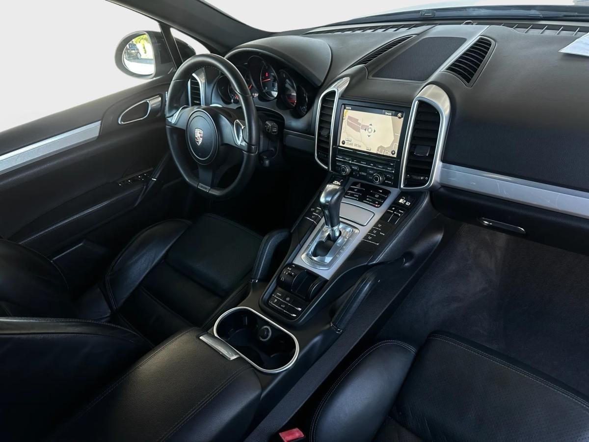 porsche-cayenne-2011-diesel-2967cc