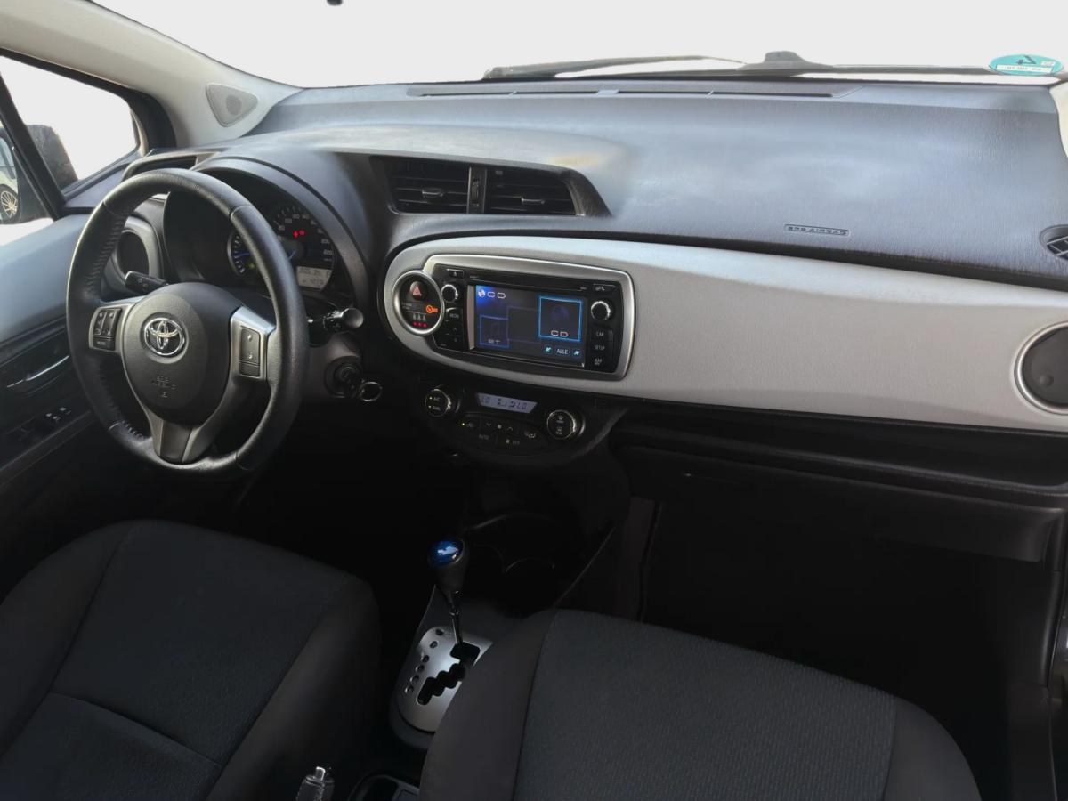 toyota-yaris-2013-hibrido-a-gasolina-1497cc