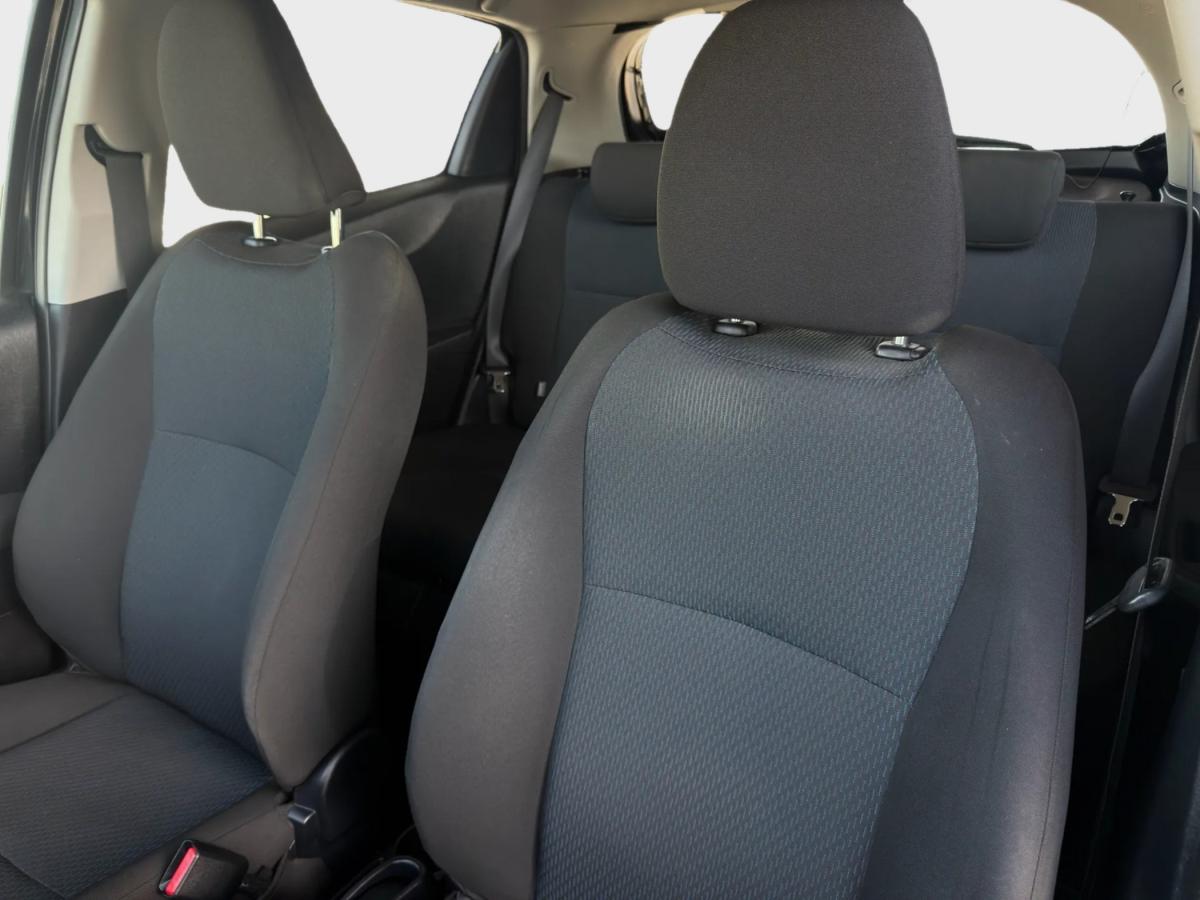 toyota-yaris-2013-hibrido-a-gasolina-1497cc