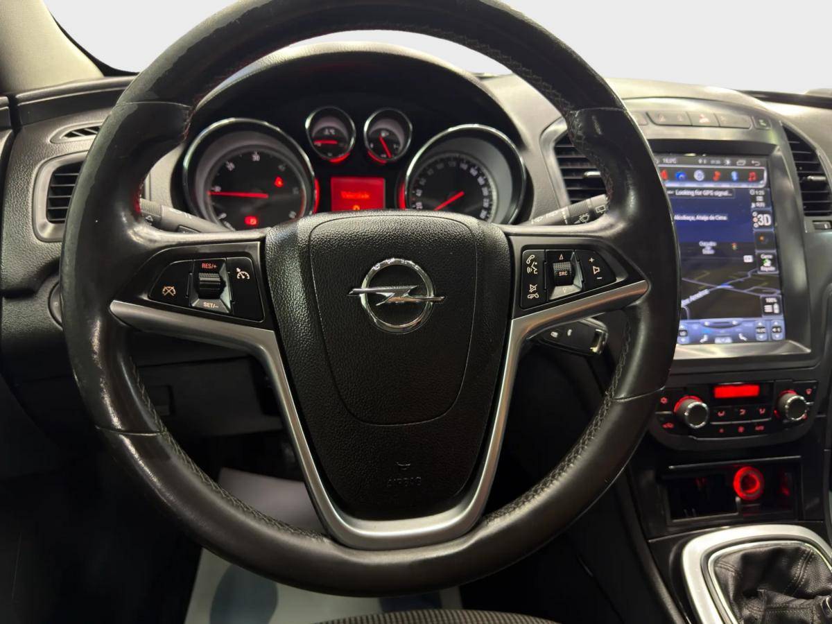 opel-insignia-sports-tourer-2012-diesel-1956cc