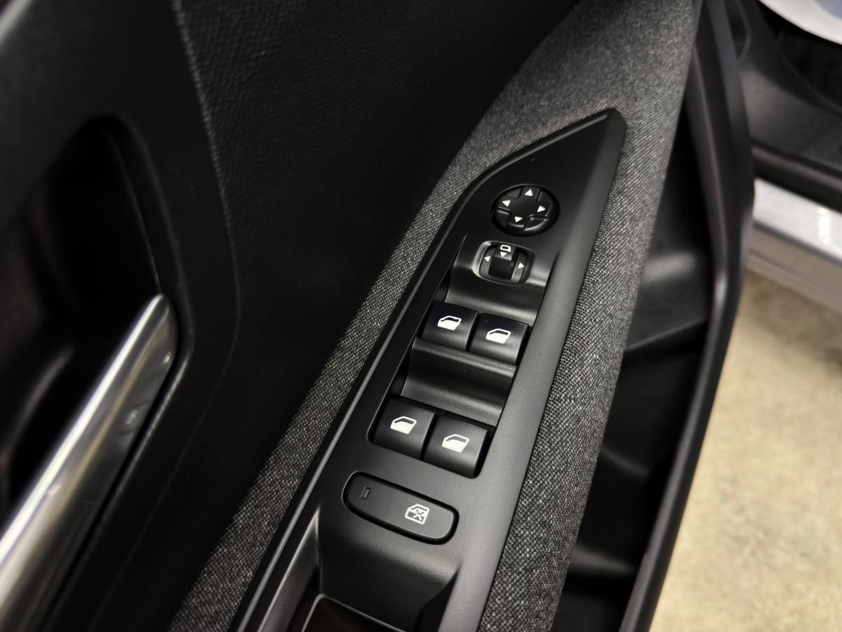 peugeot-3008-2022-diesel-1499cc
