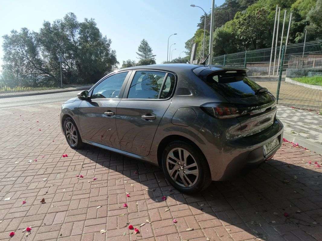 peugeot-208-2022-gasolina-1199cc