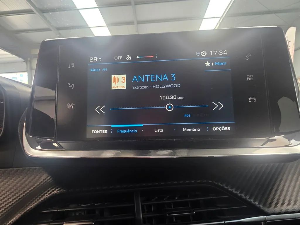 peugeot-208-2022-gasolina-1199cc