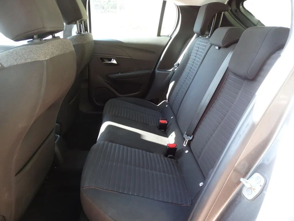 peugeot-208-2022-gasolina-1199cc