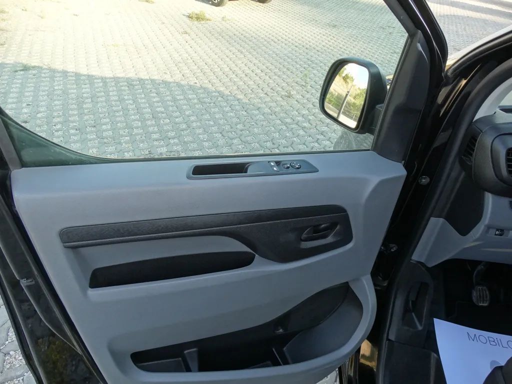 citroen-spacetourer-2022-diesel-1499cc