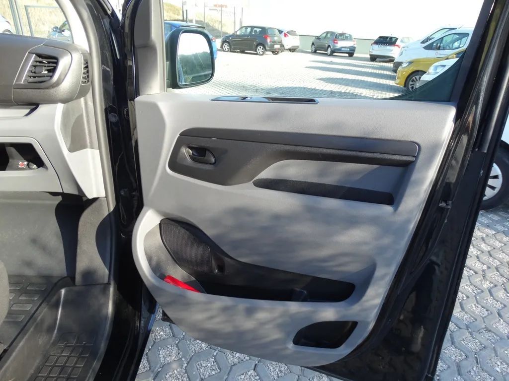 citroen-spacetourer-2022-diesel-1499cc