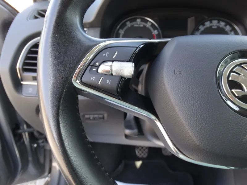 skoda-fabia-break-2022-gasolina-999cc