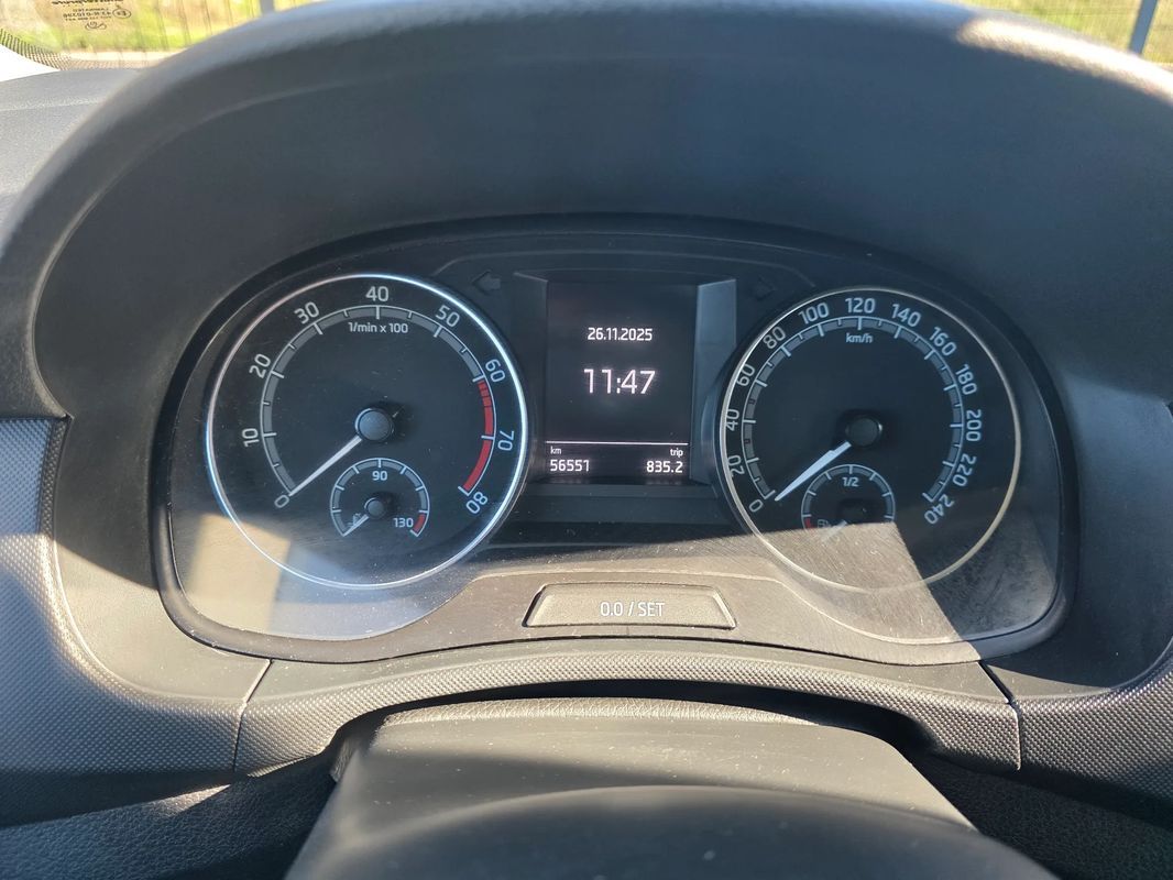 skoda-fabia-break-2022-gasolina-999cc