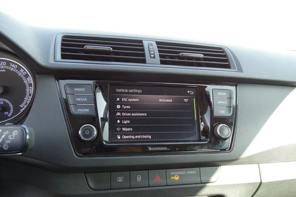 skoda-fabia-break-2022-gasolina-999cc