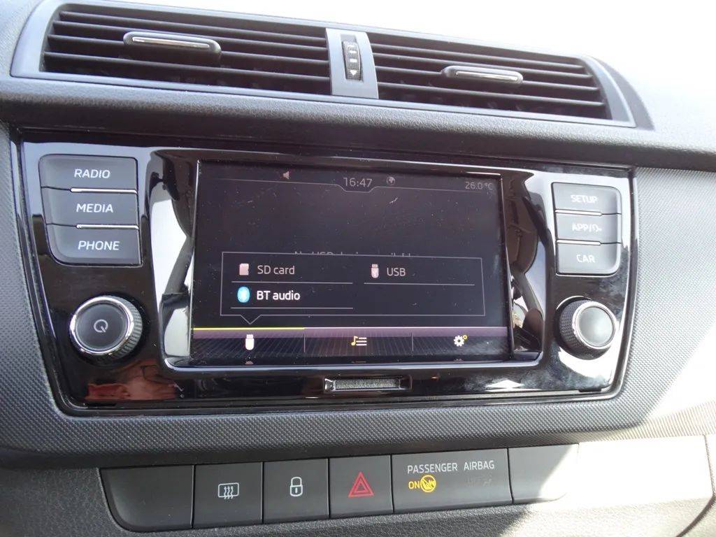skoda-fabia-break-2022-gasolina-999cc