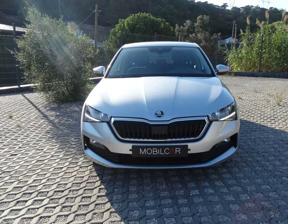skoda-scala-2022-gasolina-999cc