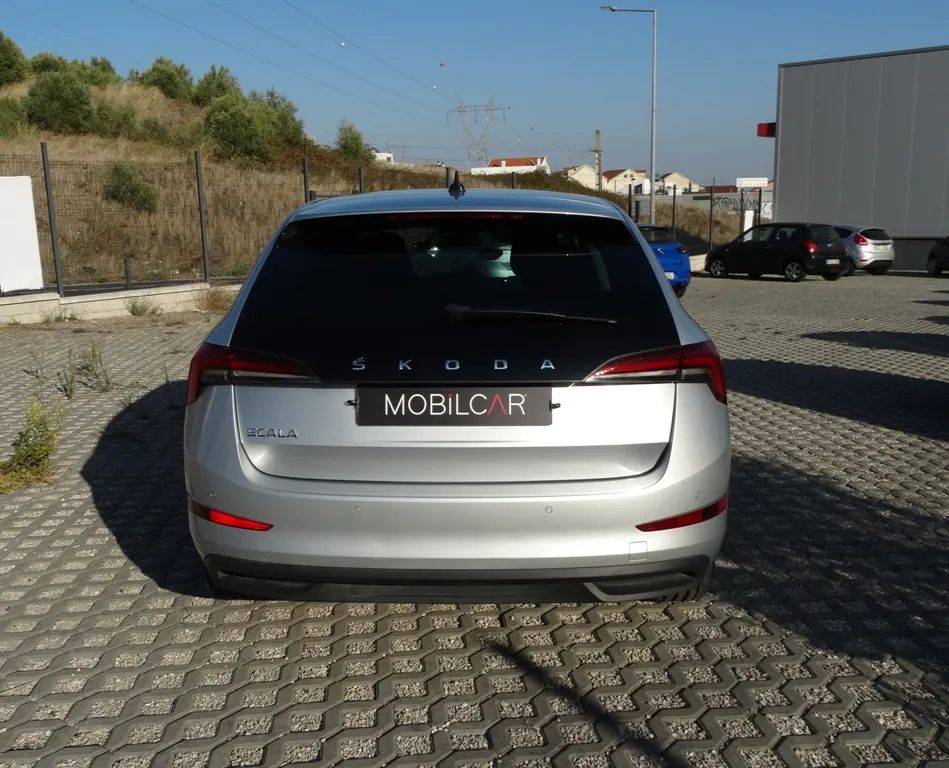 skoda-scala-2022-gasolina-999cc