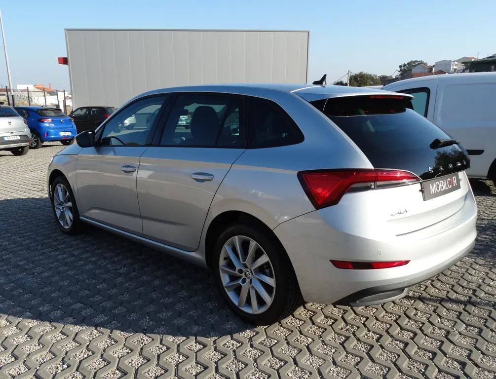 skoda-scala-2022-gasolina-999cc