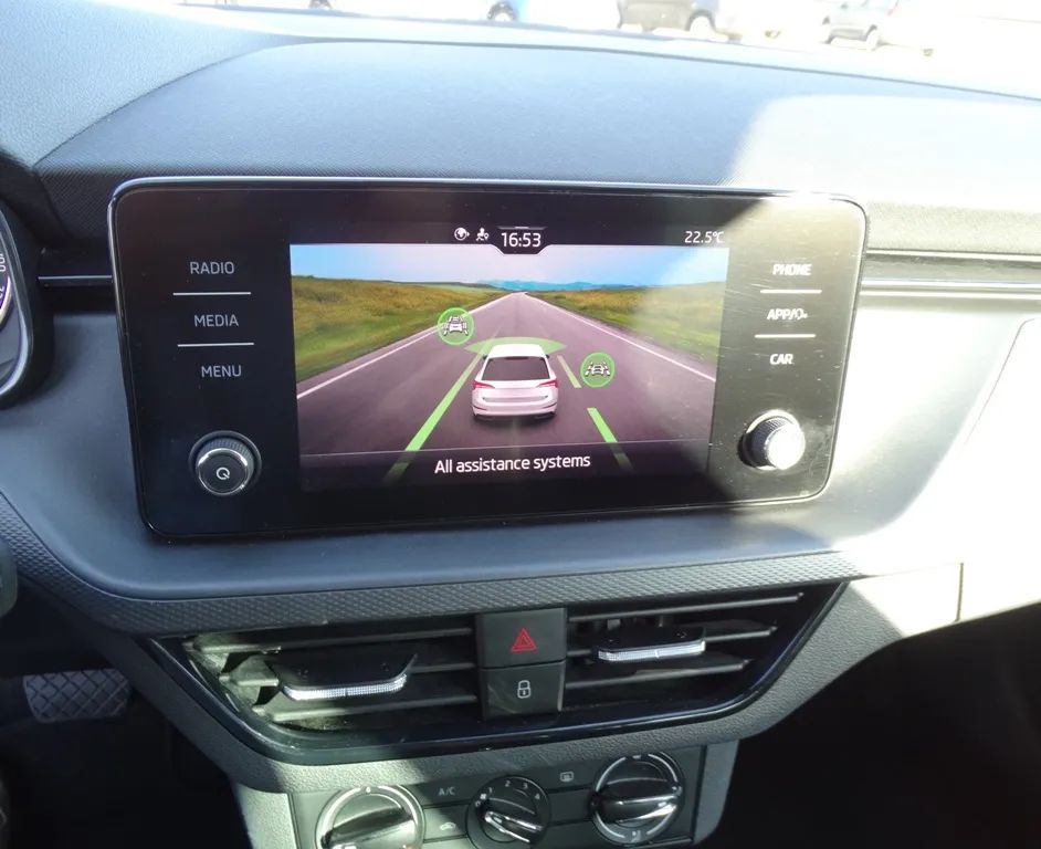 skoda-scala-2022-gasolina-999cc