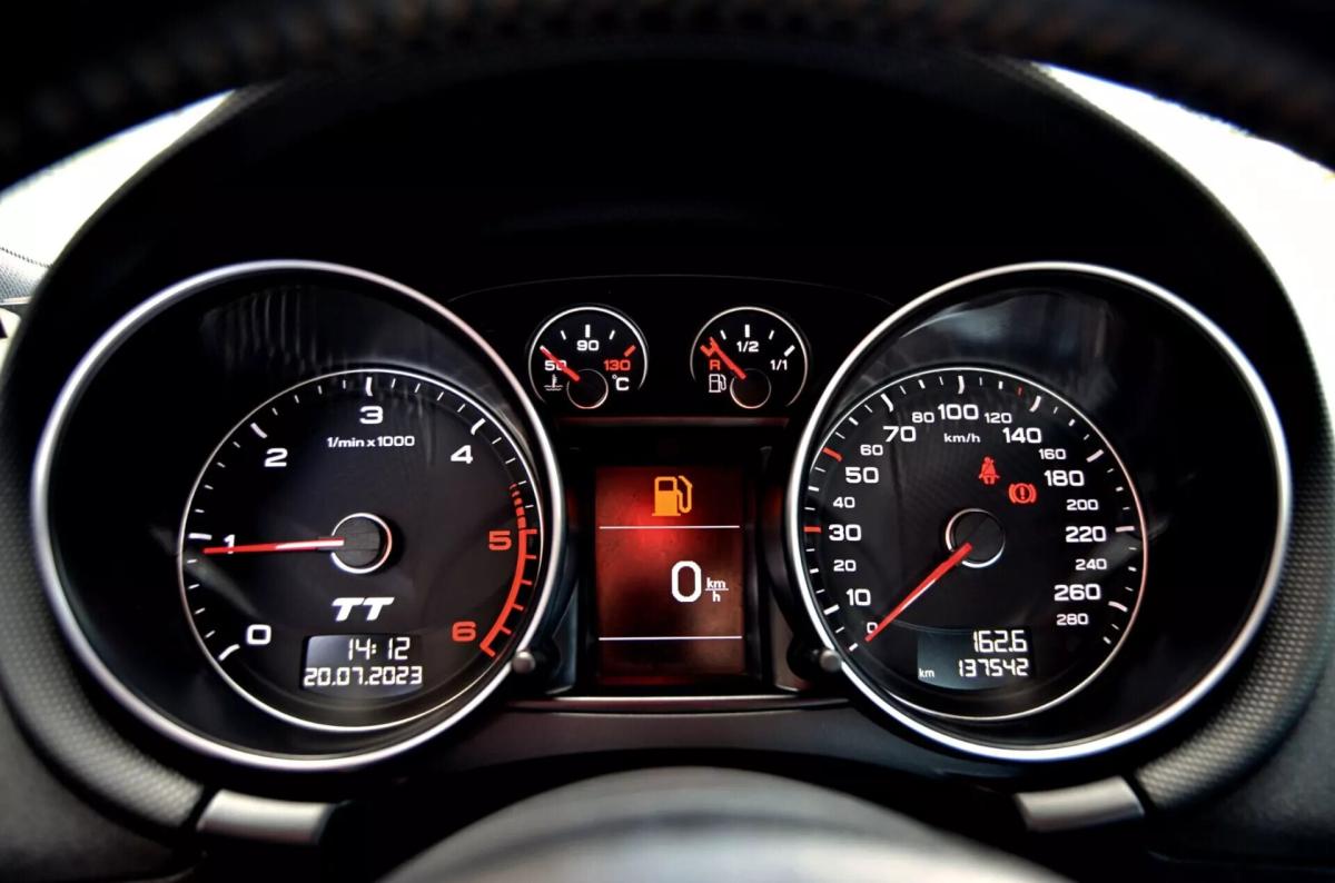 audi-tt-2011-diesel-1968cc