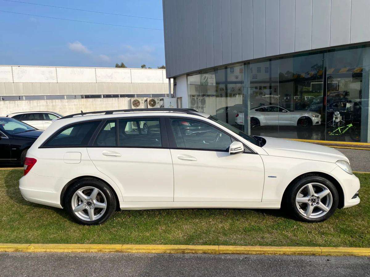 mercedes-benz-classe-c-c-200-cdi-blueefficiency-2012-diesel-2143cc