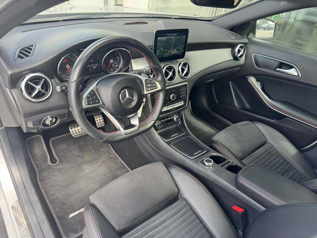 mercedes-benz-gla-200-d-2019-diesel-2143cc