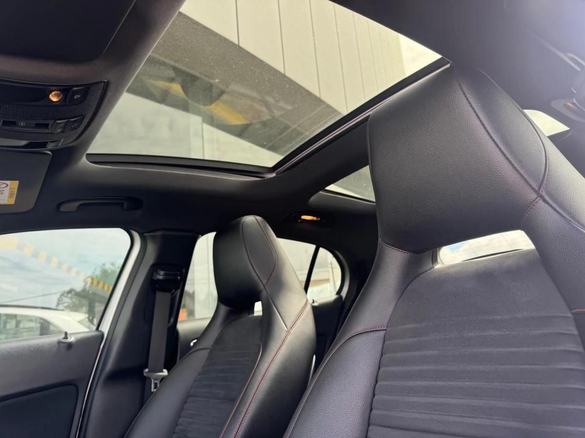 mercedes-benz-gla-200-d-2019-diesel-2143cc