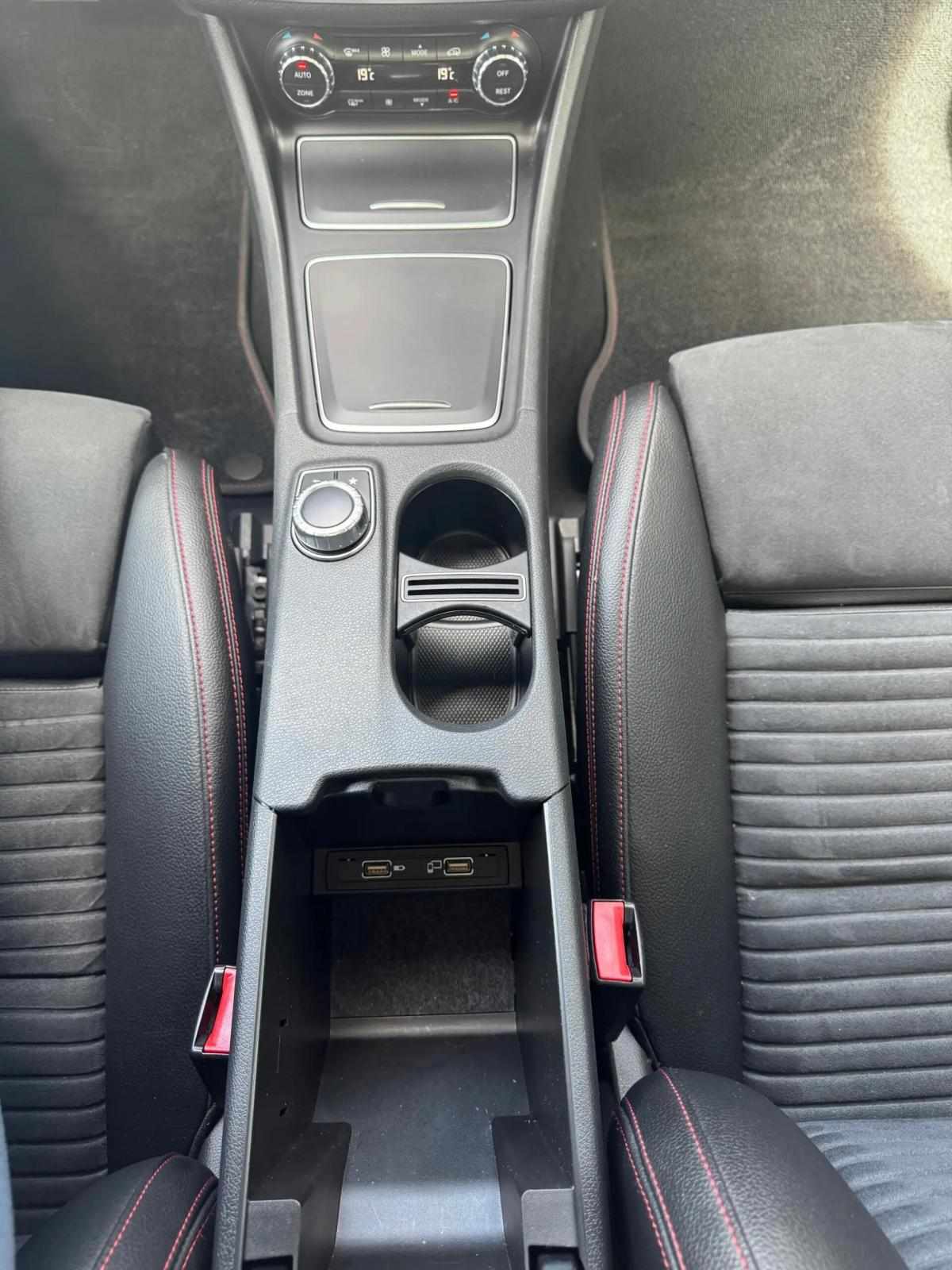 mercedes-benz-gla-200-d-2019-diesel-2143cc