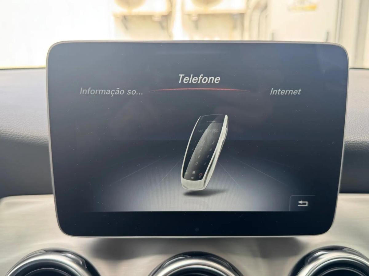 mercedes-benz-gla-200-d-2019-diesel-2143cc