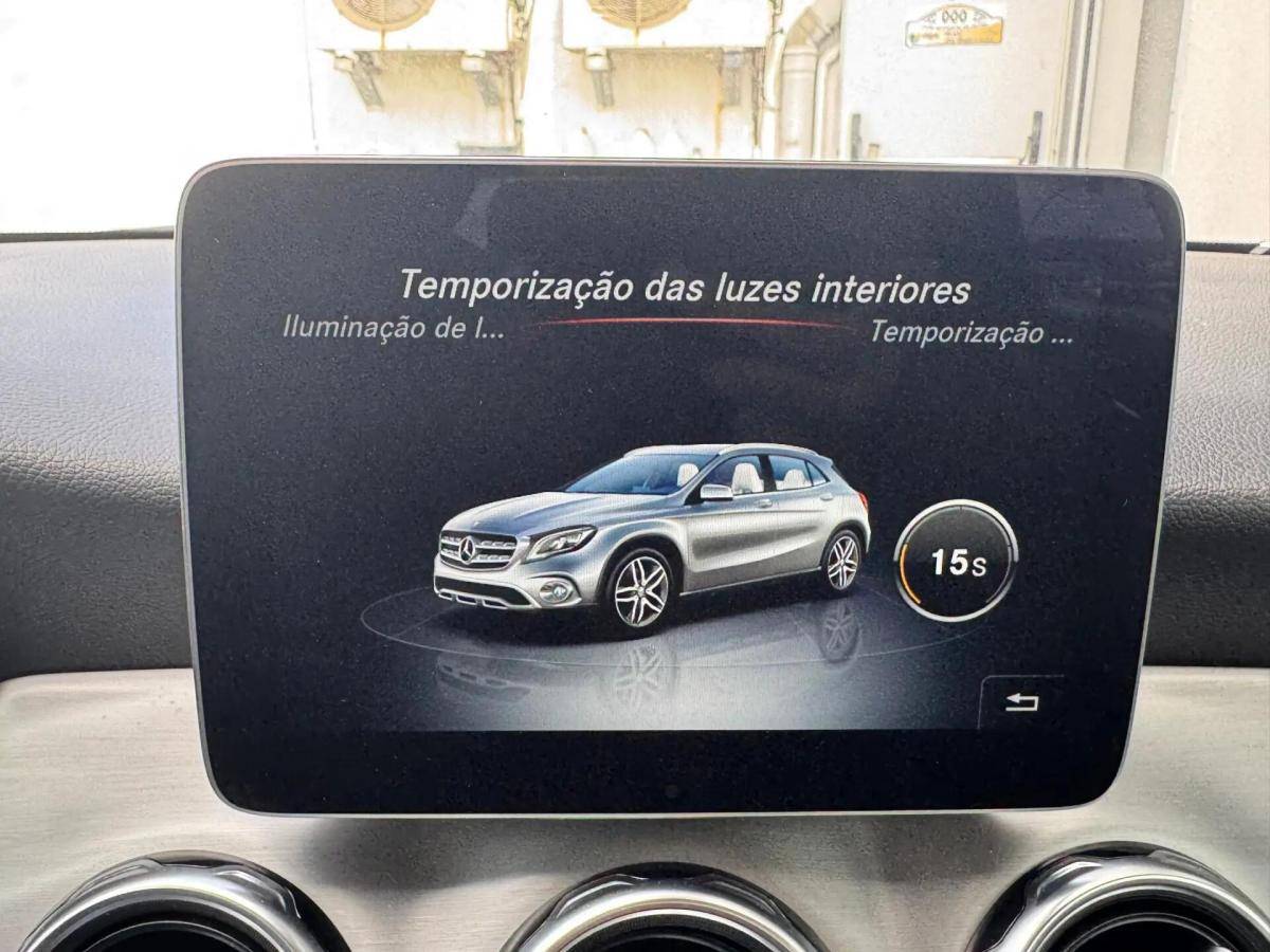 mercedes-benz-gla-200-d-2019-diesel-2143cc