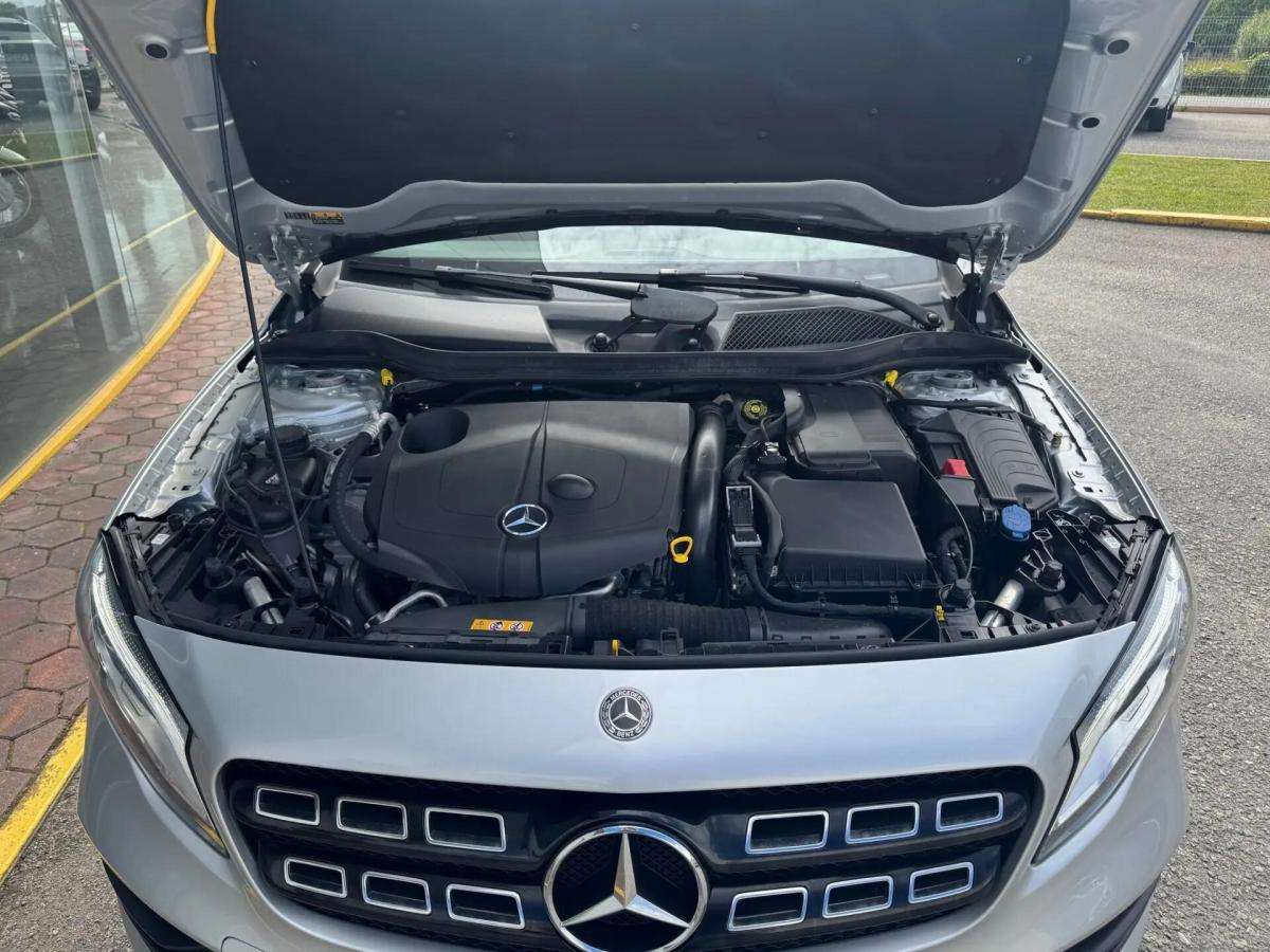 mercedes-benz-gla-200-d-2019-diesel-2143cc