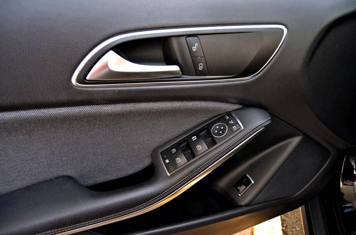 mercedes-benz-gla-180-cdi-2017-diesel-1461cc