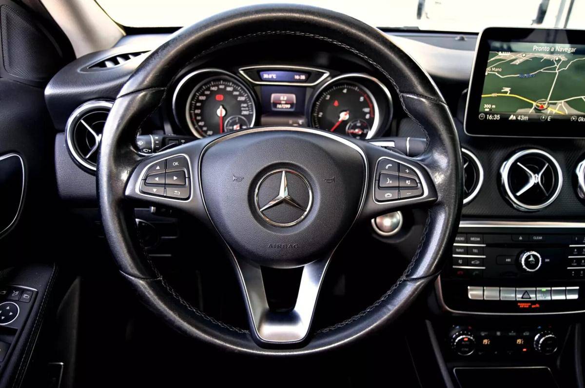 mercedes-benz-gla-180-cdi-2017-diesel-1461cc