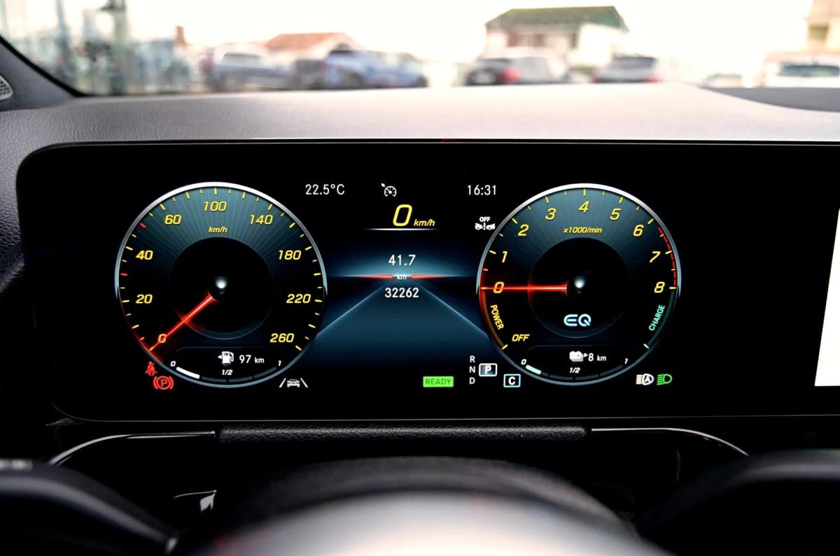 mercedes-benz-gla-250-e-2022-hibrido-a-gasolina-1332cc