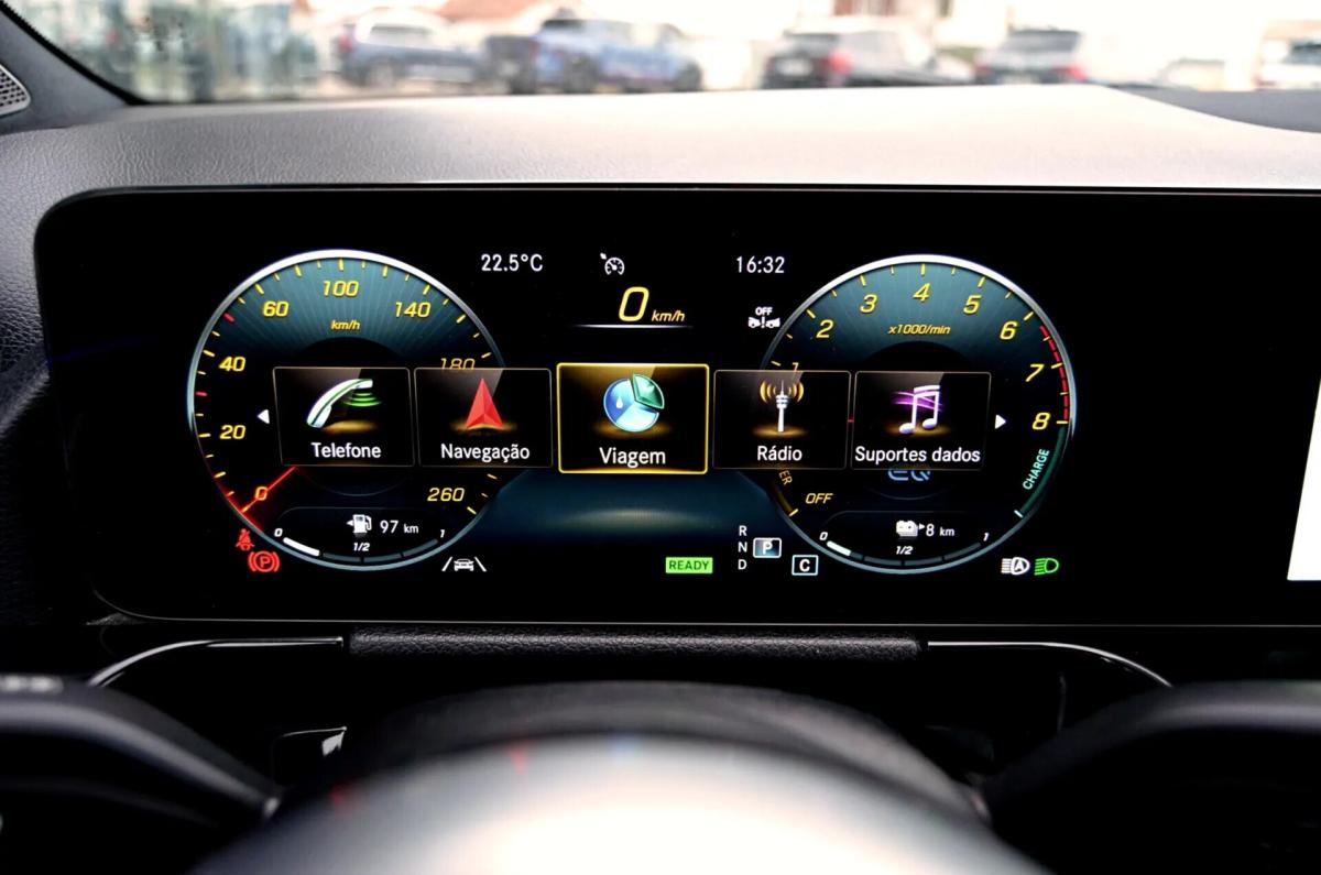mercedes-benz-gla-250-e-2022-hibrido-a-gasolina-1332cc