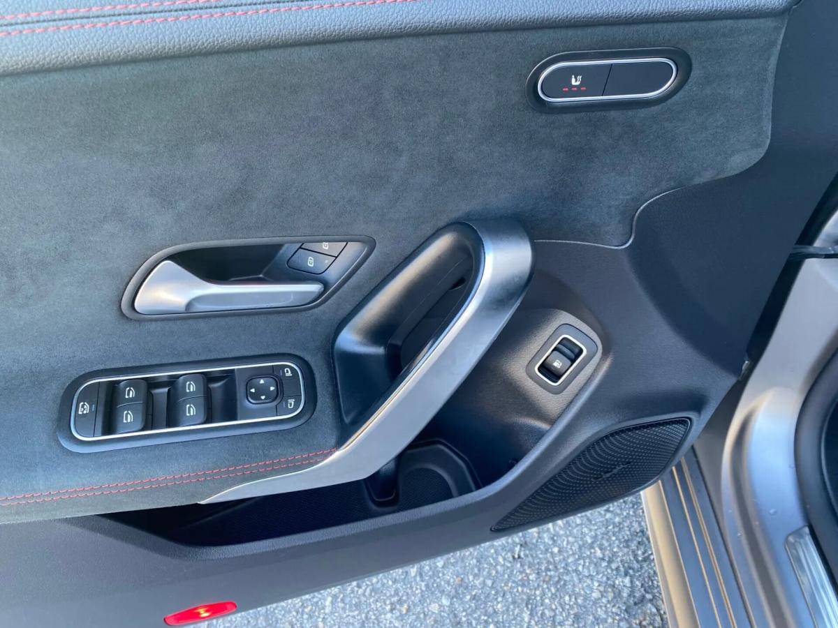 mercedes-benz-cla-250e-2022-hibrido-a-gasolina-1332cc