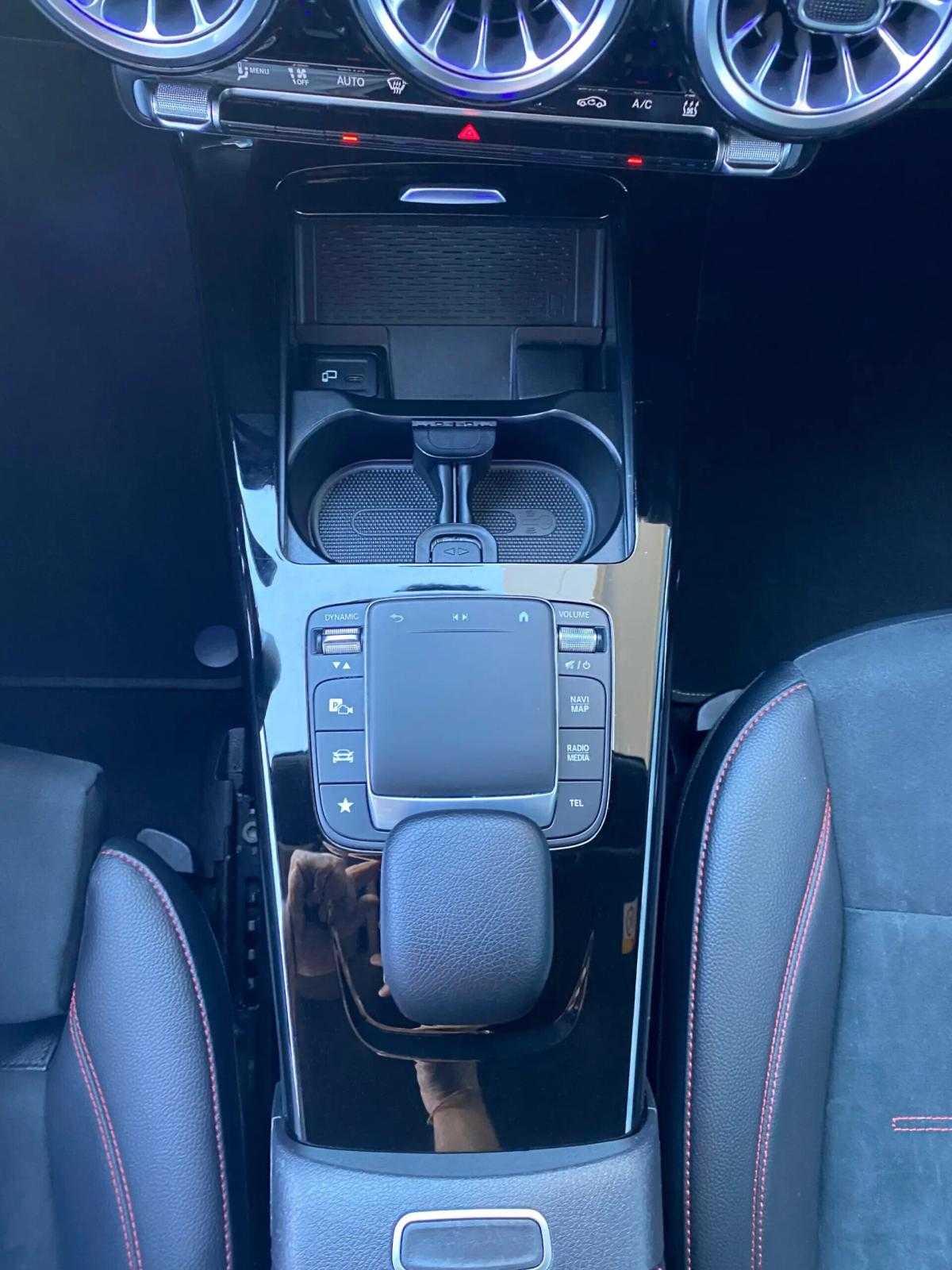 mercedes-benz-cla-250e-2022-hibrido-a-gasolina-1332cc