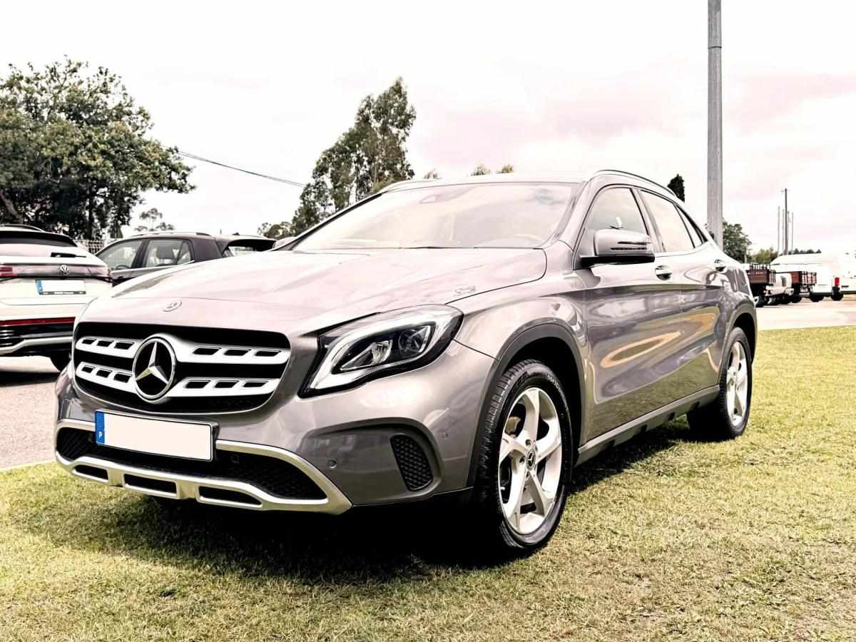 mercedes-benz-gla-220-d-2017-diesel-2143cc