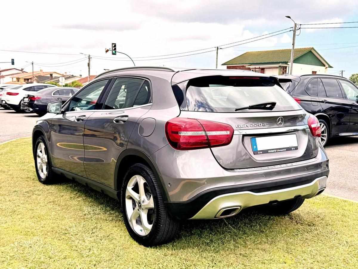 mercedes-benz-gla-220-d-2017-diesel-2143cc