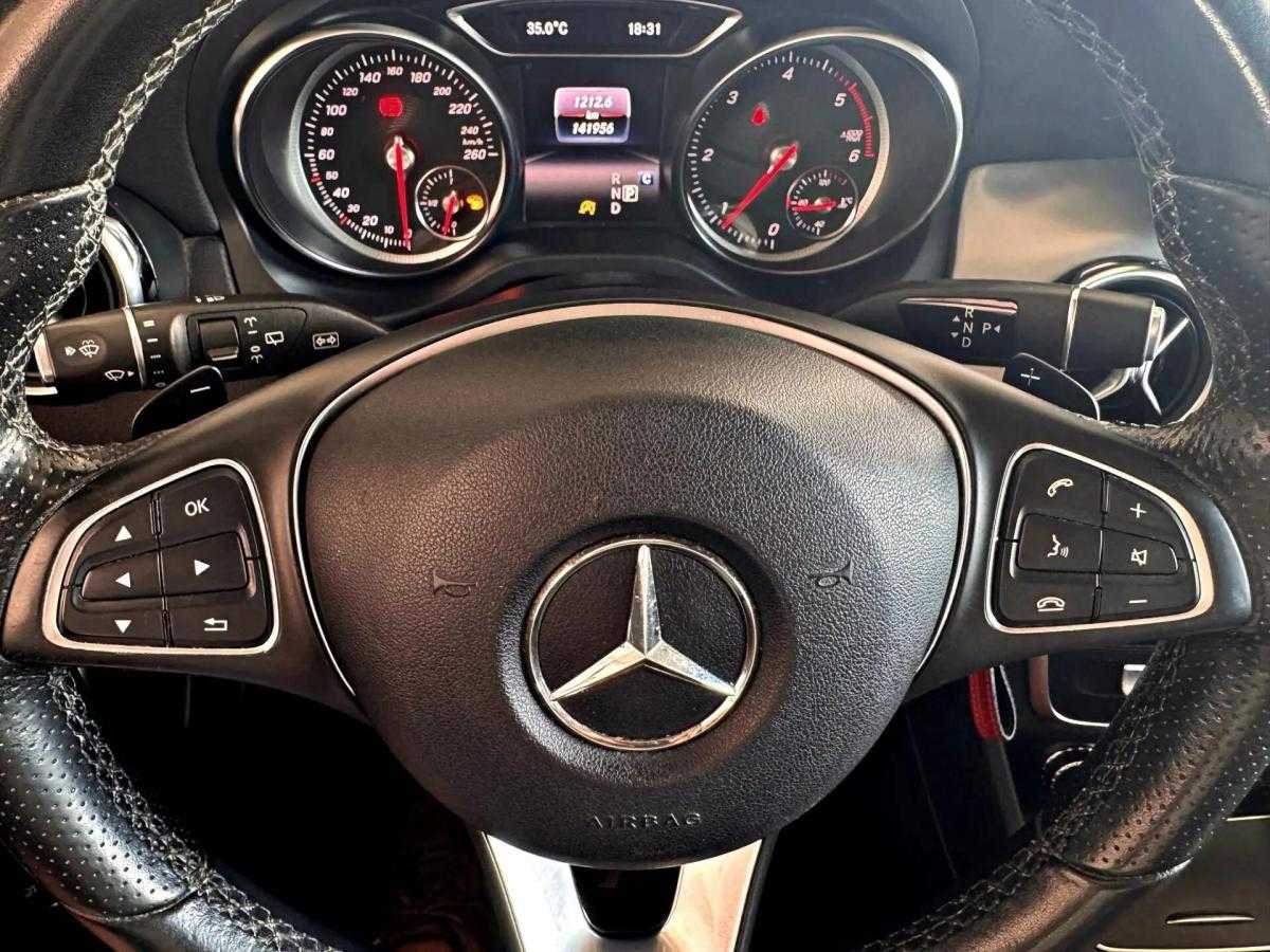 mercedes-benz-gla-220-d-2017-diesel-2143cc