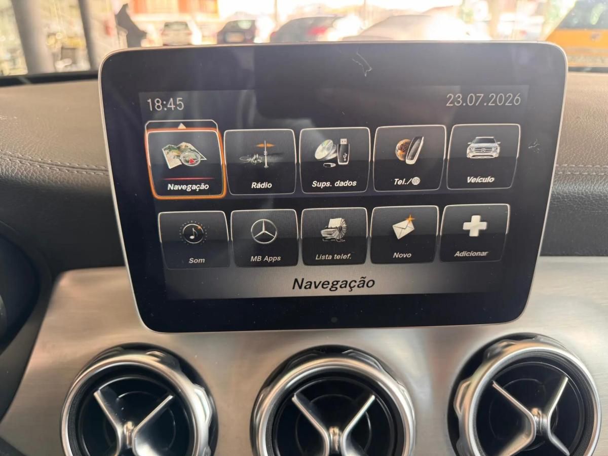mercedes-benz-gla-220-d-2017-diesel-2143cc