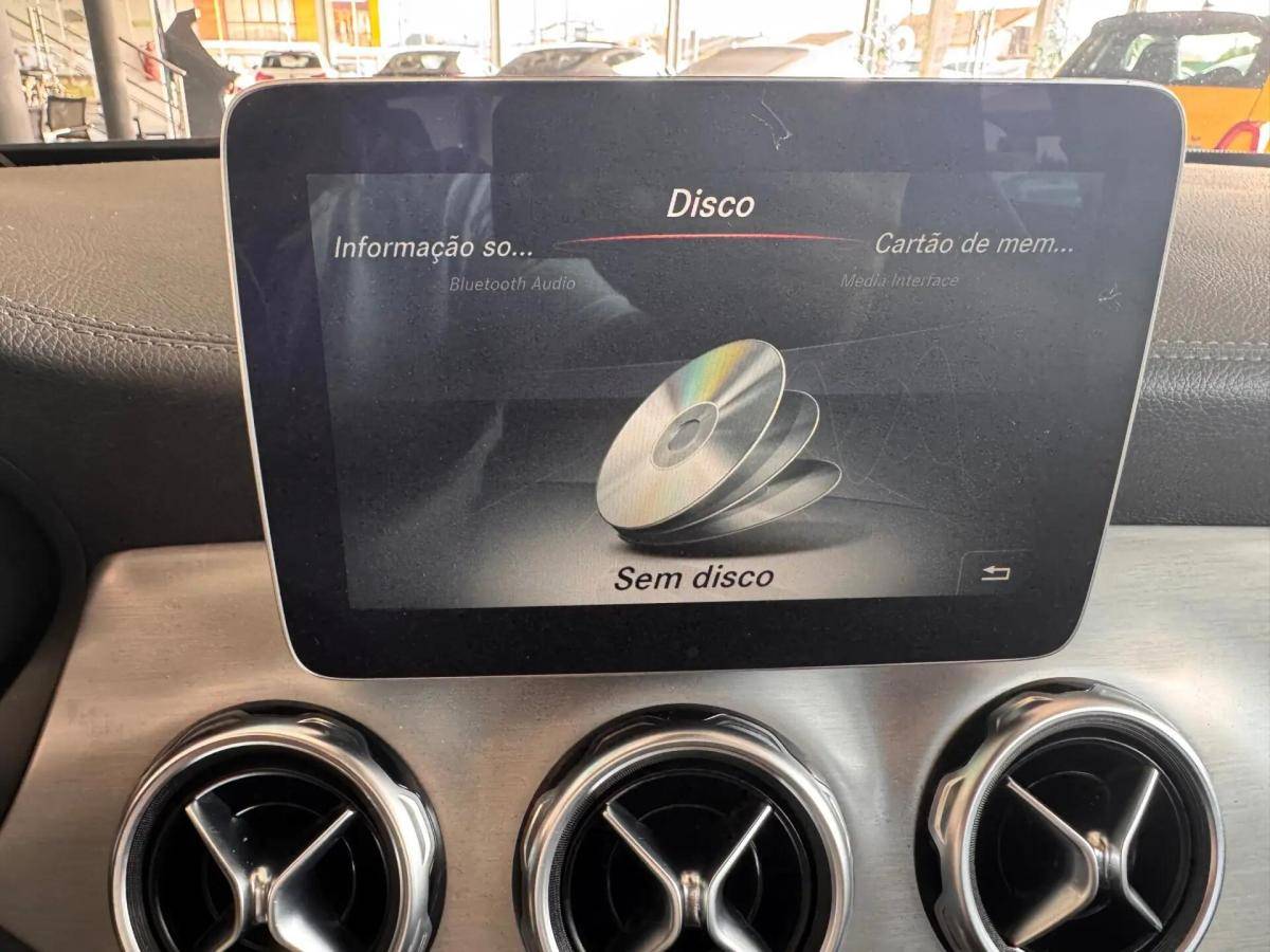mercedes-benz-gla-220-d-2017-diesel-2143cc