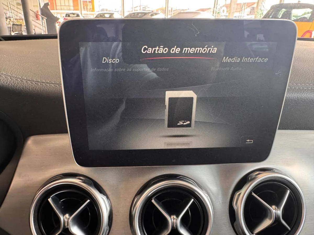 mercedes-benz-gla-220-d-2017-diesel-2143cc