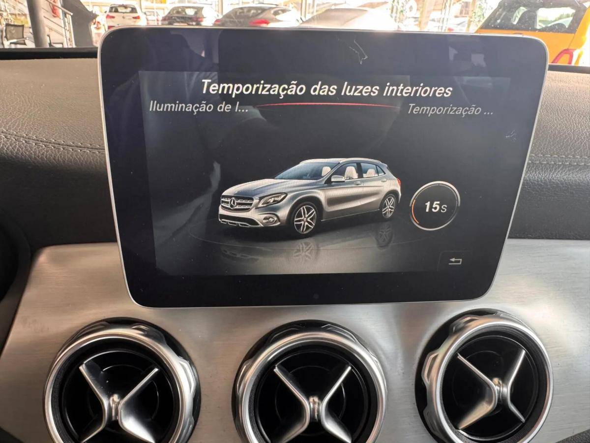 mercedes-benz-gla-220-d-2017-diesel-2143cc