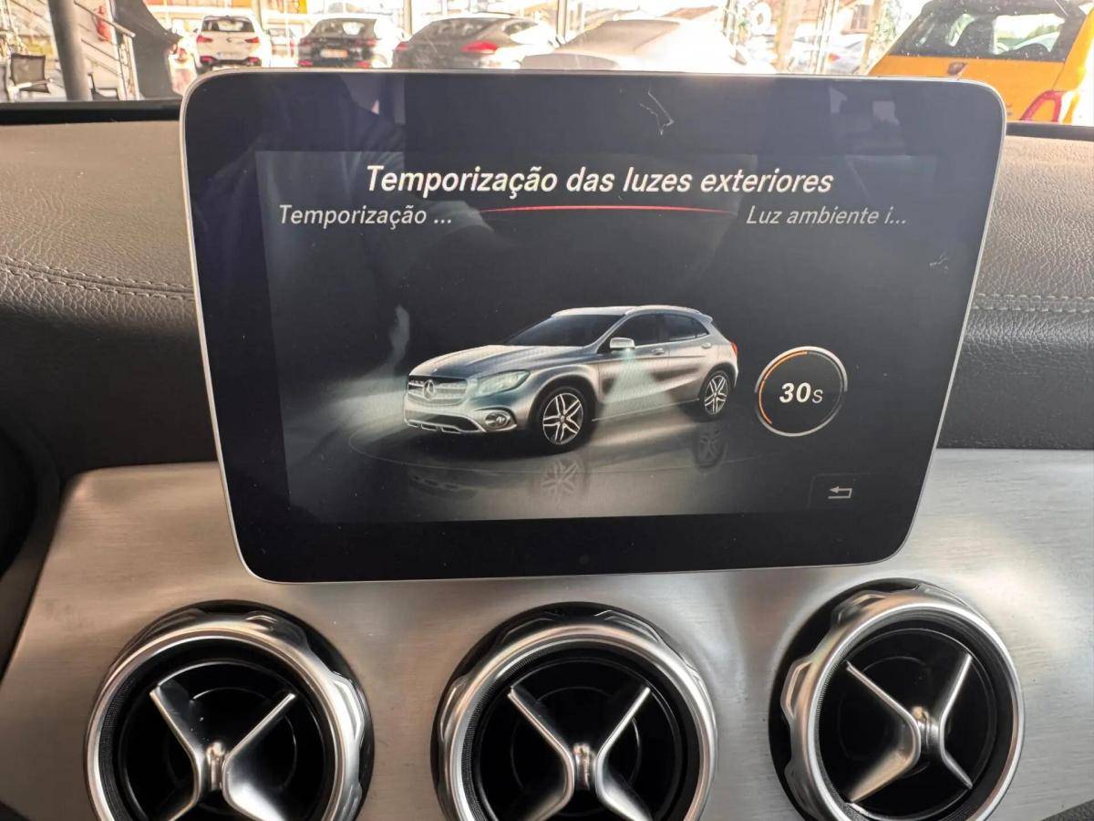 mercedes-benz-gla-220-d-2017-diesel-2143cc