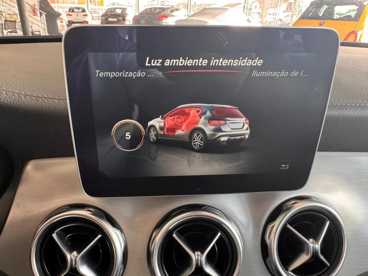 mercedes-benz-gla-220-d-2017-diesel-2143cc