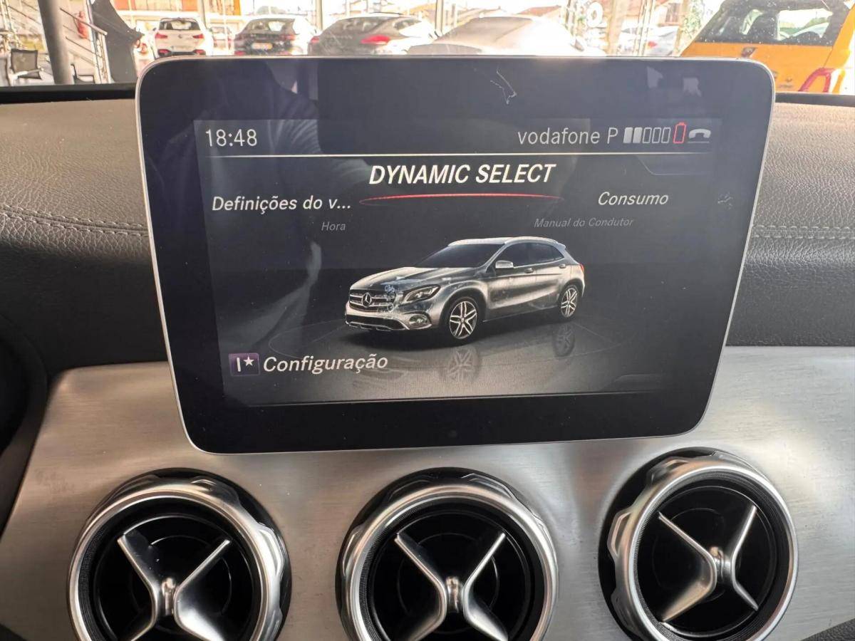 mercedes-benz-gla-220-d-2017-diesel-2143cc