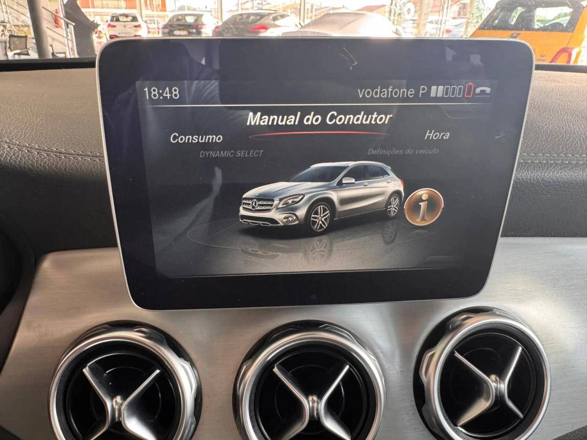mercedes-benz-gla-220-d-2017-diesel-2143cc