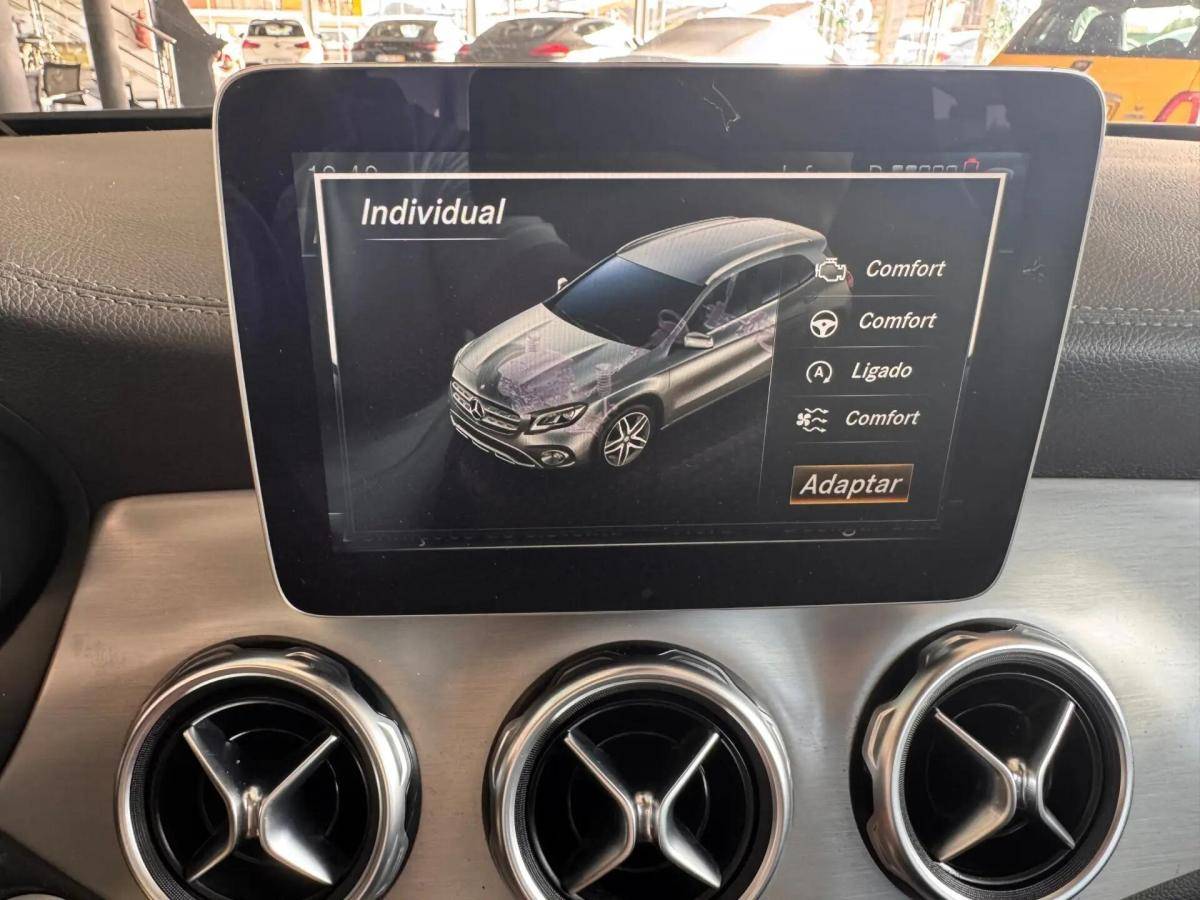 mercedes-benz-gla-220-d-2017-diesel-2143cc