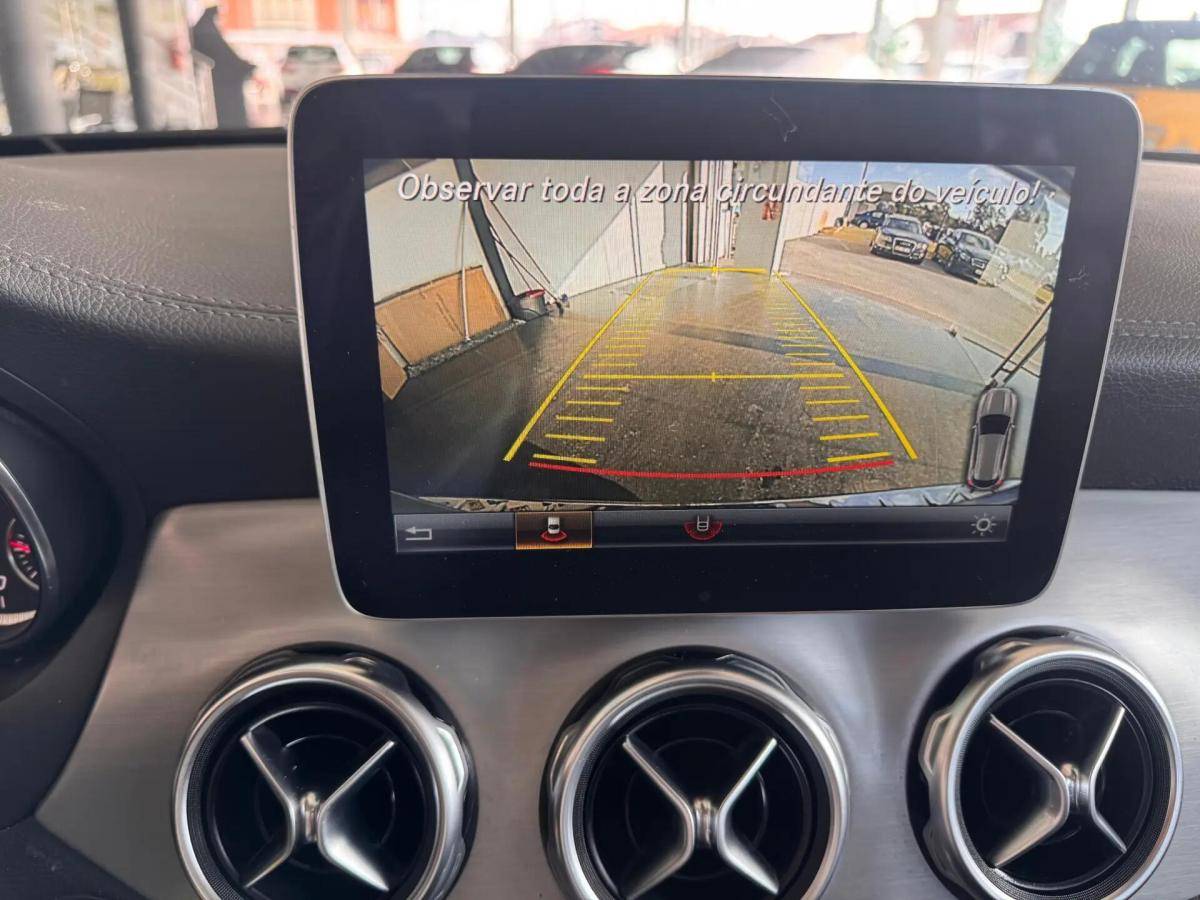 mercedes-benz-gla-220-d-2017-diesel-2143cc